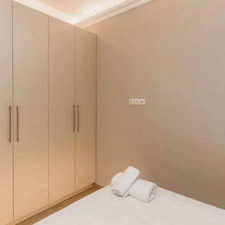 Satus Finem Egnatia's Luxury